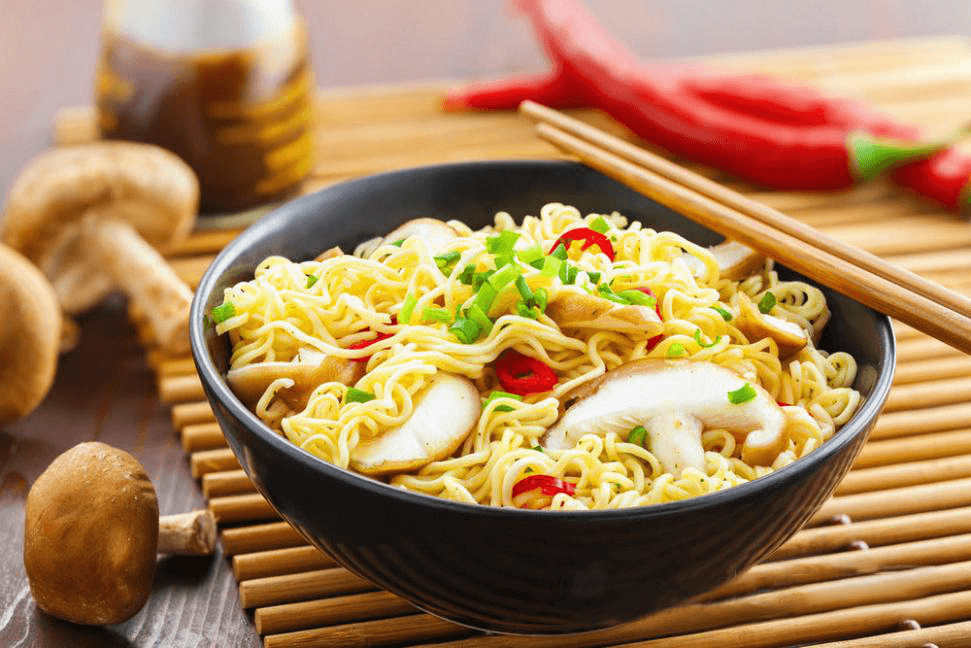 高湯熬制、營(yíng)養(yǎng)美味，解碼白象食品“湯好喝高湯面”制作工藝